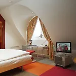 Hotel Western