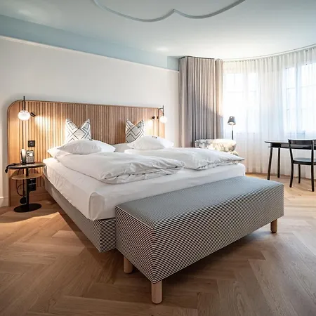 Western Szálloda 4*